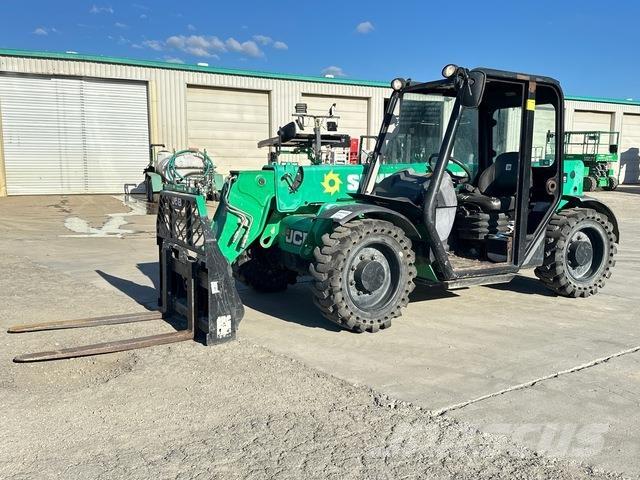 JCB 525-60 Teleskopické manipulátory