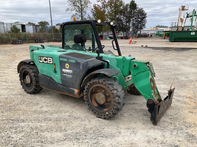 JCB 525-60 Teleskopické manipulátory