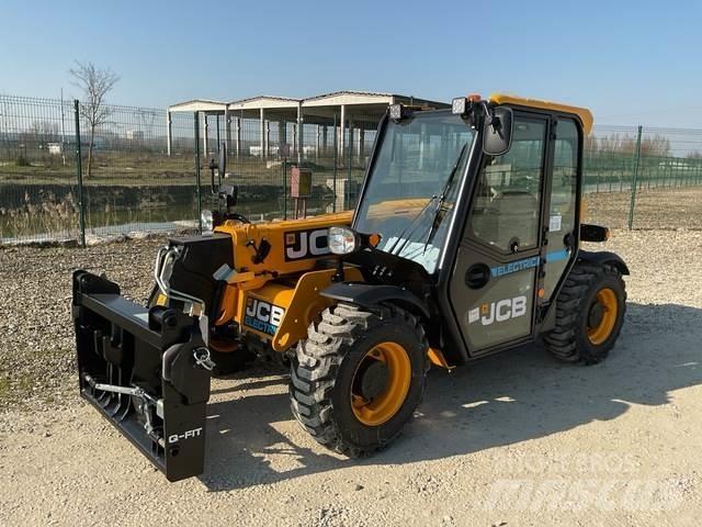 JCB 525-60E Teleskopické manipulátory