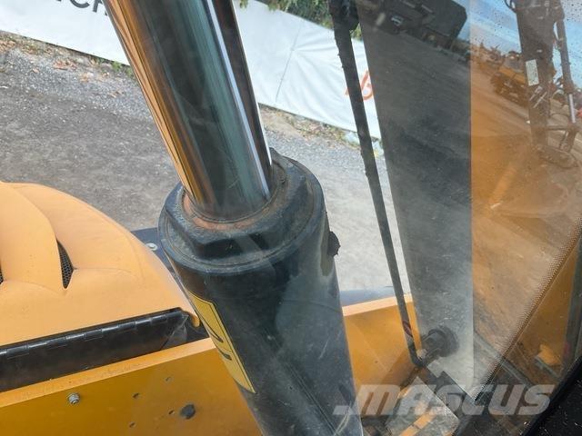 JCB 533-105 Teleskopické manipulátory