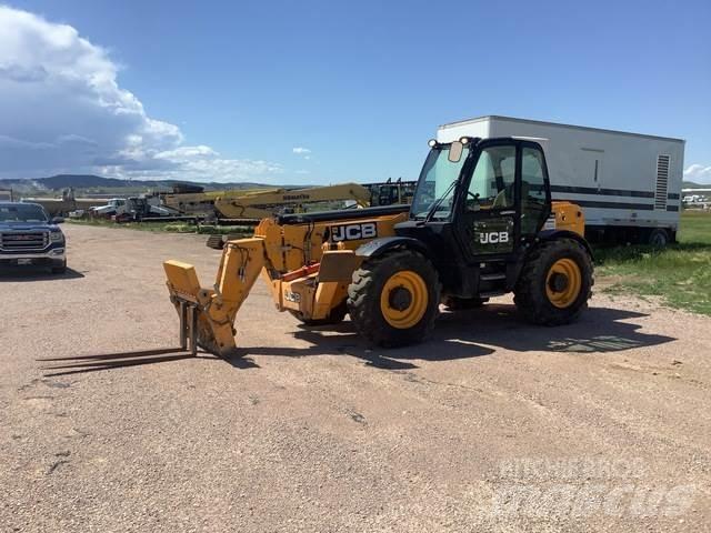 JCB 535-140 Teleskopické manipulátory