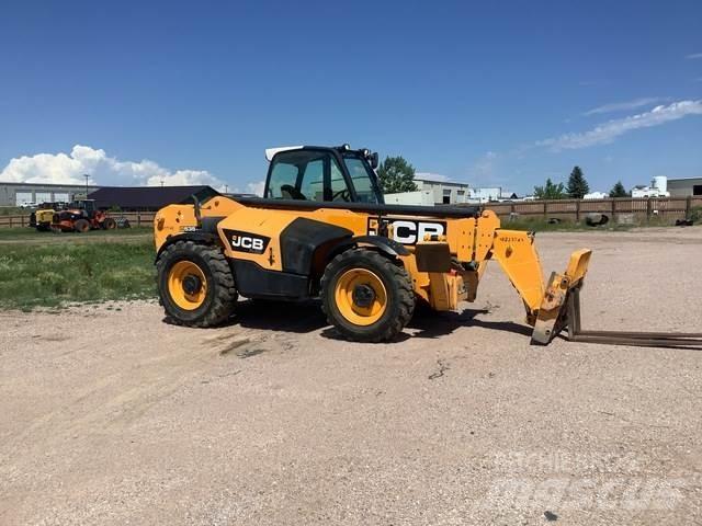 JCB 535-140 Teleskopické manipulátory