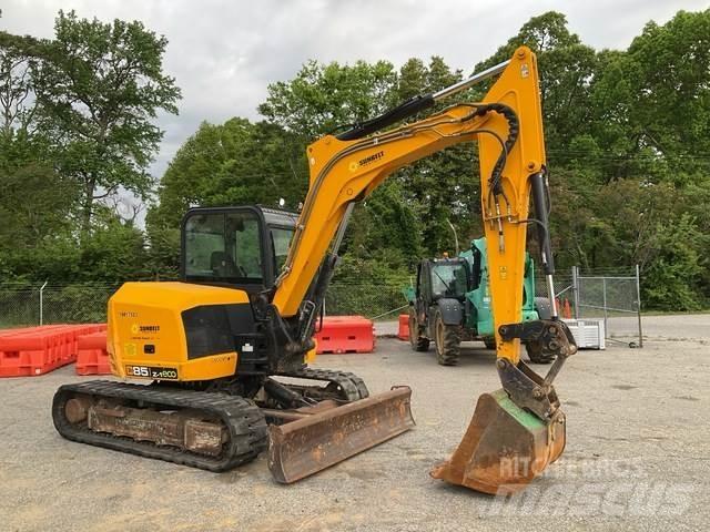 JCB 85Z Pásová rýpadla