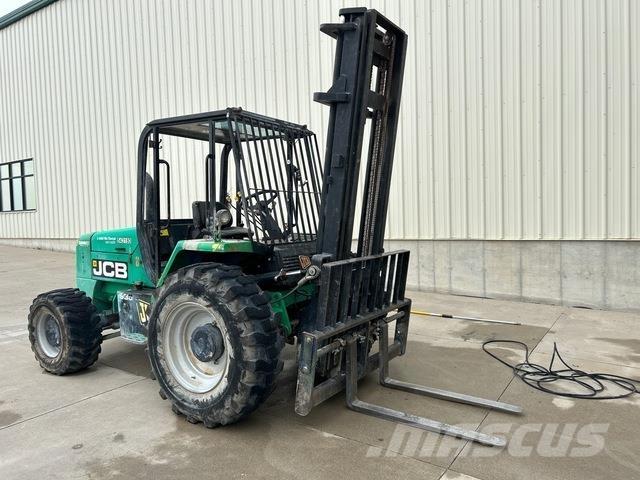 JCB 930 Terénní vysokozdvižné vozíky