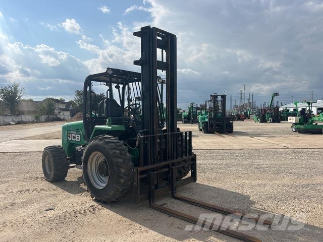 JCB 930 Terénní vysokozdvižné vozíky