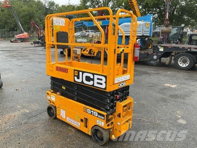 JCB S1930E Nůžková zvedací plošina