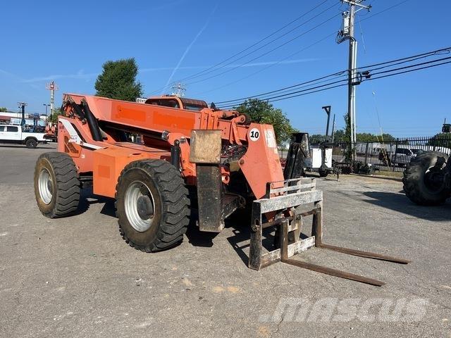 JLG 10054 Teleskopické manipulátory