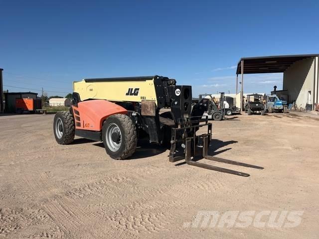 JLG 1055 Teleskopické manipulátory