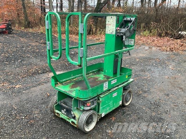 JLG 1230ES Vertikální sloupové výtahy