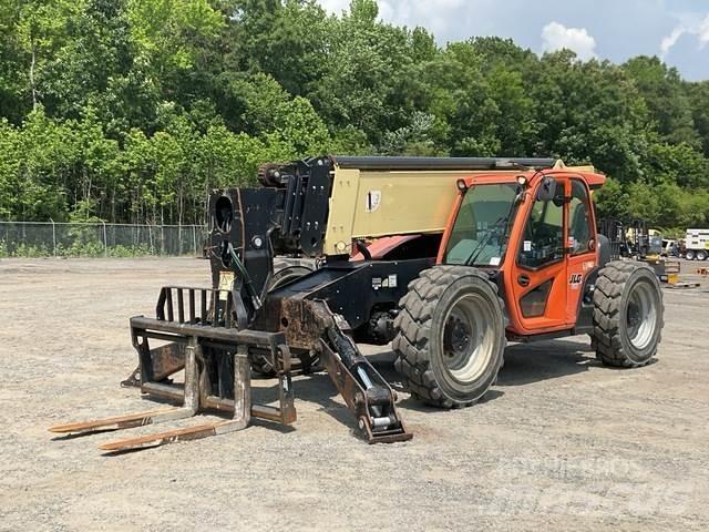 JLG 1255 Teleskopické manipulátory