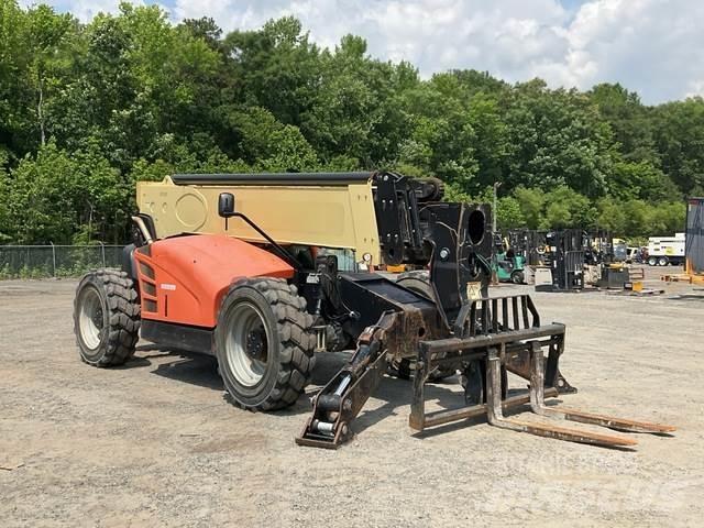 JLG 1255 Teleskopické manipulátory