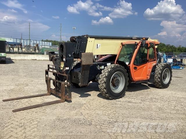JLG 1255 Teleskopické manipulátory