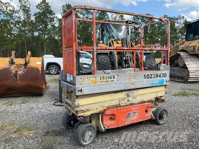 JLG 1930ES Nůžková zvedací plošina