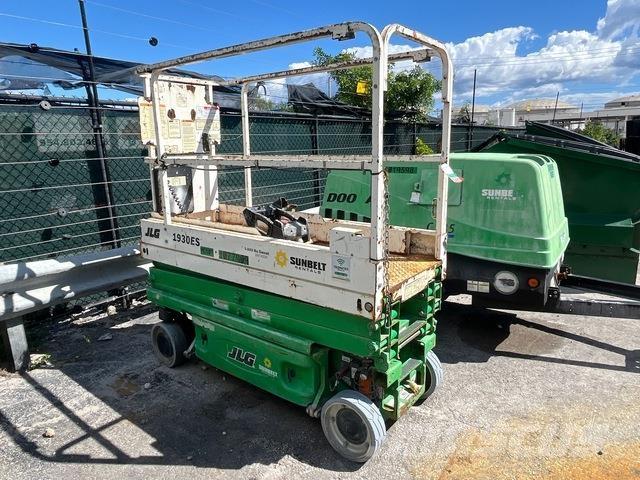 JLG 1930ES Nůžková zvedací plošina