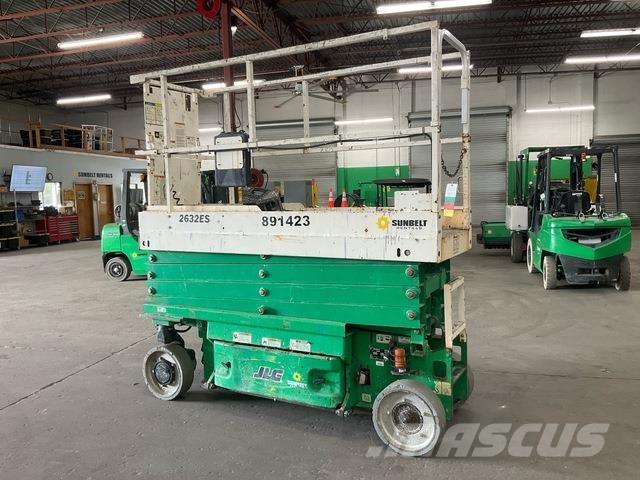 JLG 2632ES Nůžková zvedací plošina