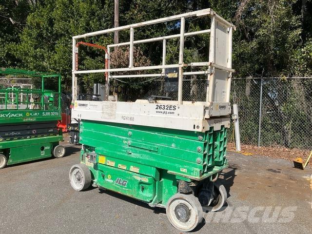 JLG 2632ES Nůžková zvedací plošina