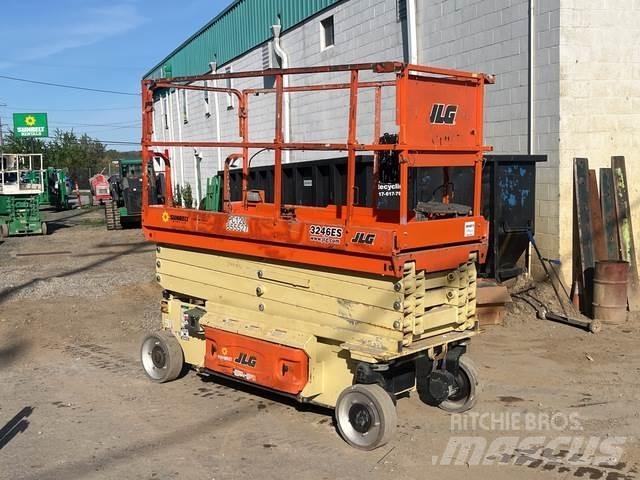 JLG 3246ES Nůžková zvedací plošina