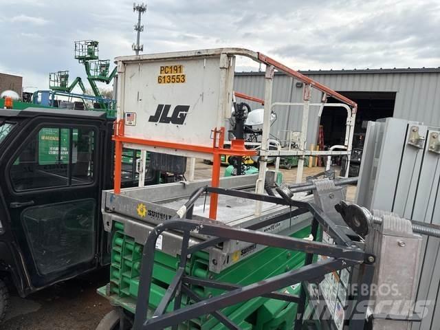 JLG 3246ES Nůžková zvedací plošina