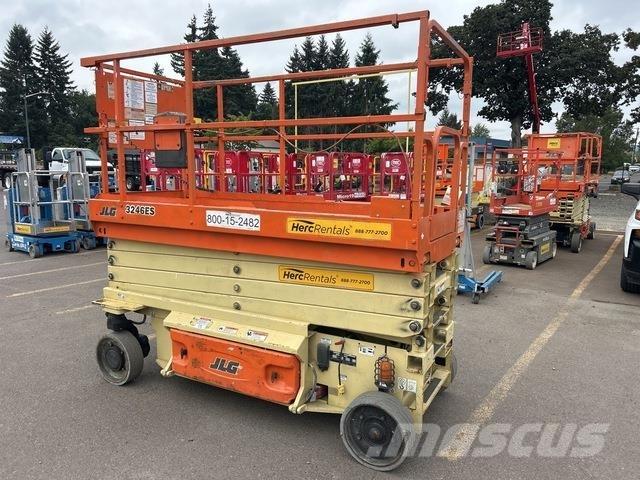 JLG 3246ES Nůžková zvedací plošina