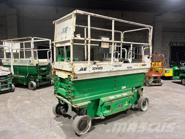 JLG 3246ES Nůžková zvedací plošina