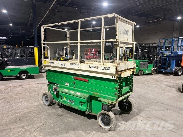 JLG 3246ES Nůžková zvedací plošina