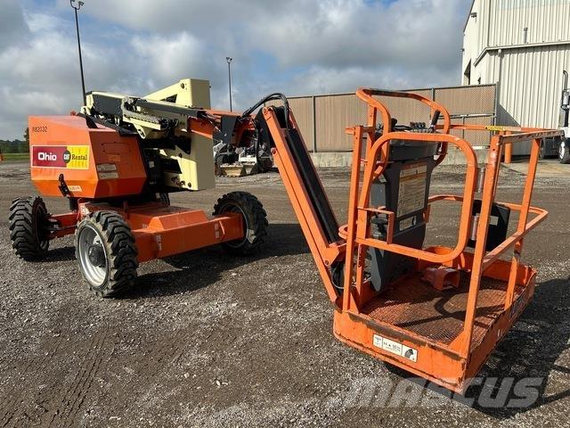 JLG 340AJ Kloubové plošiny