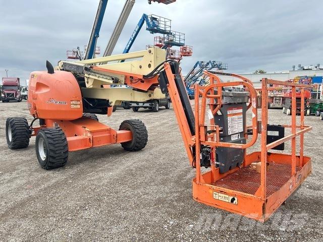 JLG 450AJ Kloubové plošiny