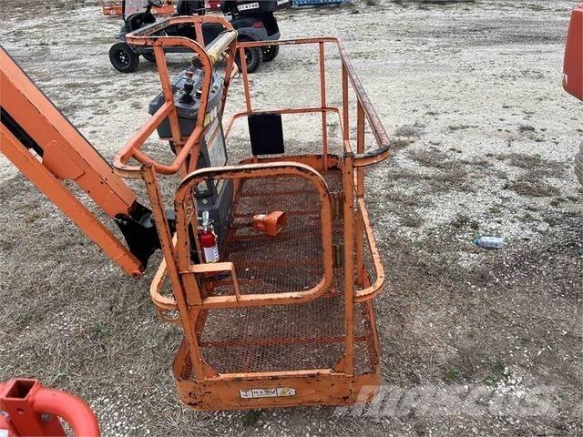 JLG 460SJ Teleskopické plošiny