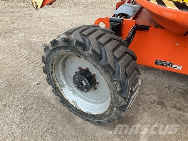 JLG 600AJ Kloubové plošiny