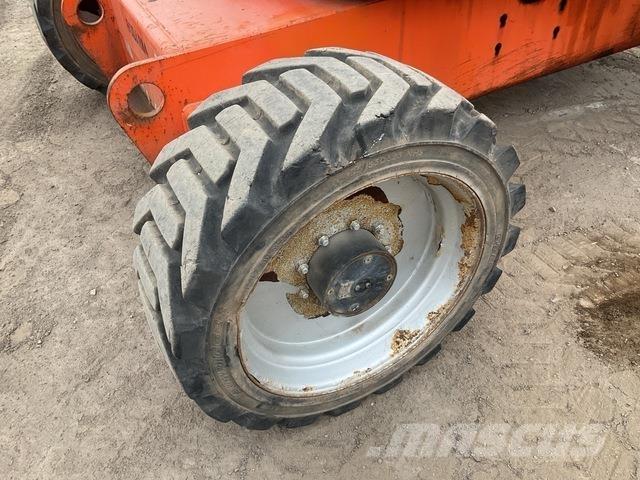 JLG 600AJ Kloubové plošiny
