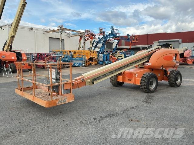 JLG 600S Teleskopické plošiny
