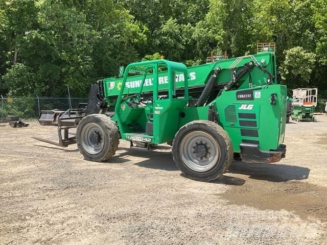 JLG 6042 Teleskopické manipulátory