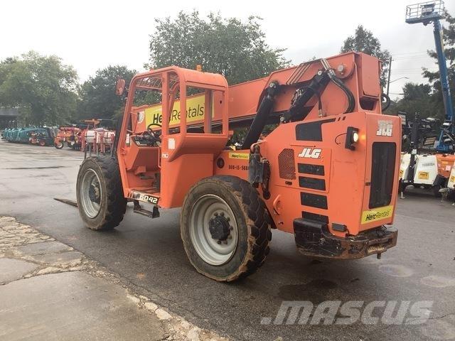 JLG 6042 Teleskopické manipulátory