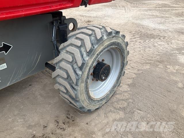 JLG 660SJ Teleskopické plošiny