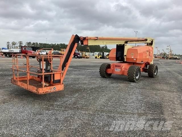 JLG 800 AJ Kloubové plošiny