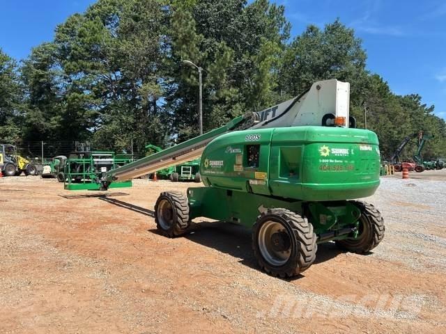 JLG 800S Teleskopické plošiny