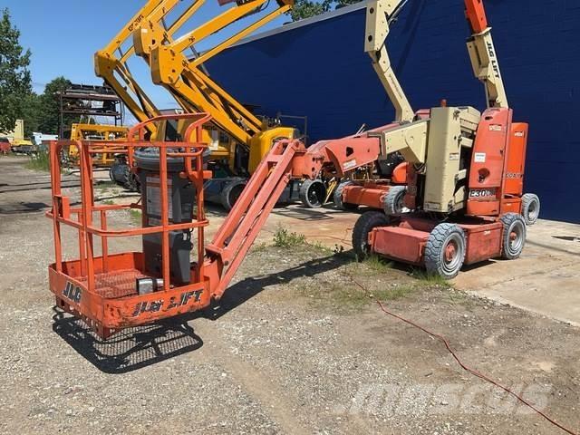 JLG E300AJP Kloubové plošiny