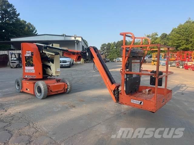 JLG E300AJP Kloubové plošiny