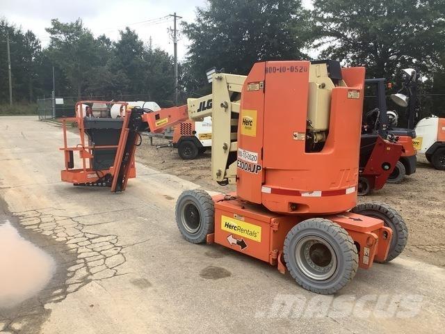 JLG E300AJP Kloubové plošiny