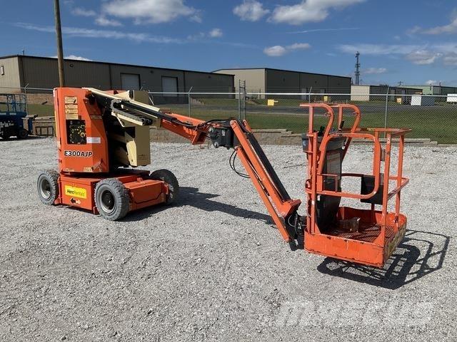 JLG E300AJP Kloubové plošiny