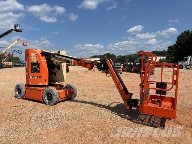 JLG E300AJP Kloubové plošiny