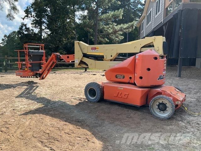 JLG E400AJPN Kloubové plošiny