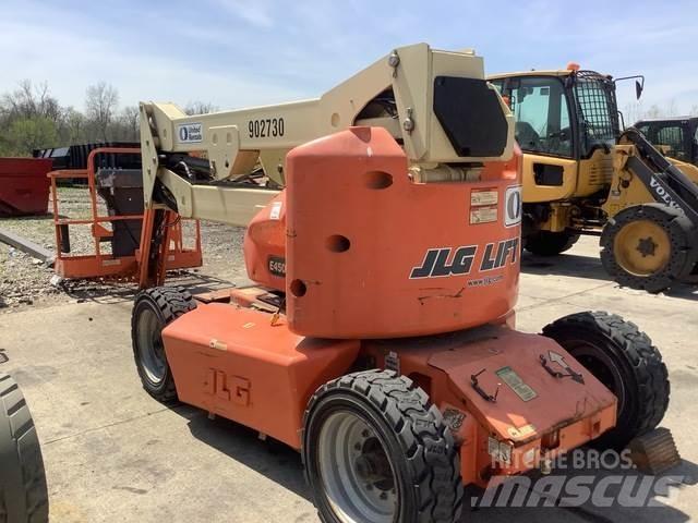 JLG E450AJ Kloubové plošiny