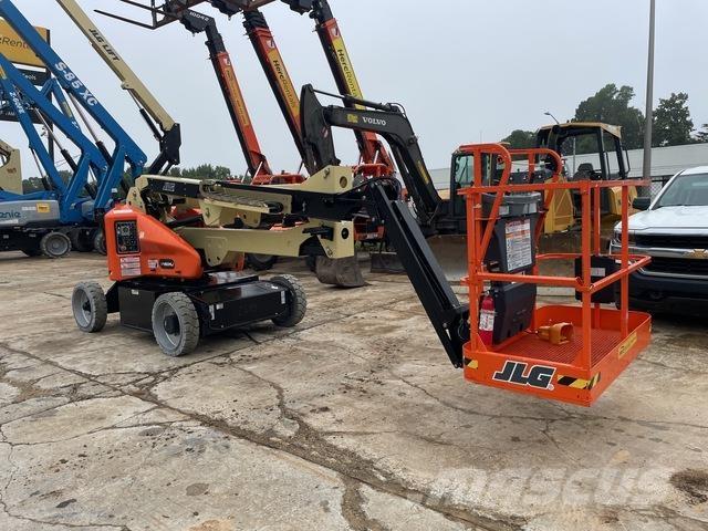 JLG E450AJ Kloubové plošiny