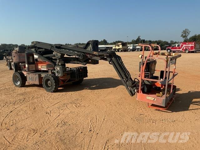 JLG E450AJ Kloubové plošiny