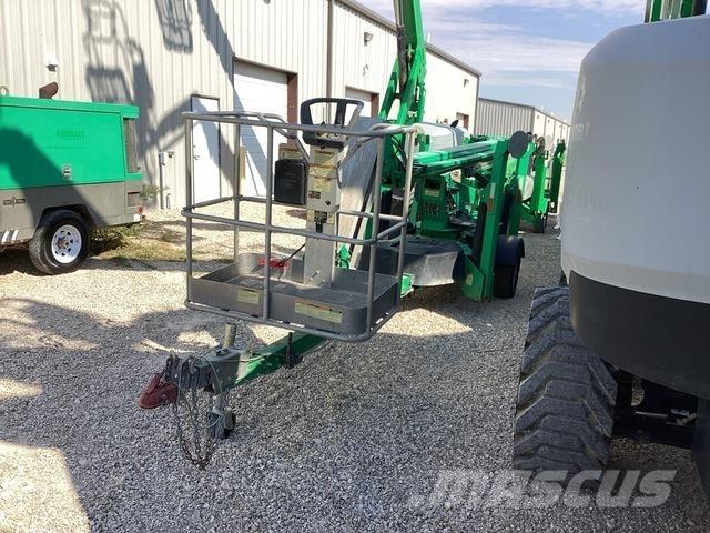 JLG T500J Přívěsové plošiny