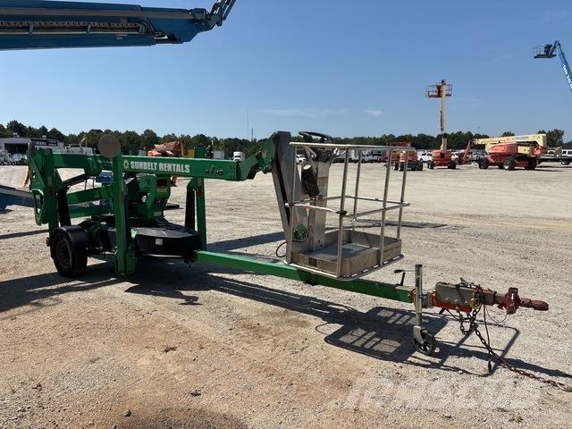 JLG T500J Přívěsové plošiny