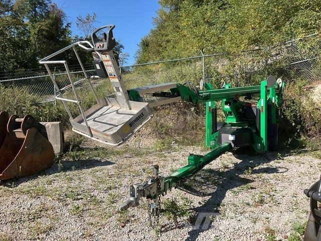 JLG T500J Přívěsové plošiny