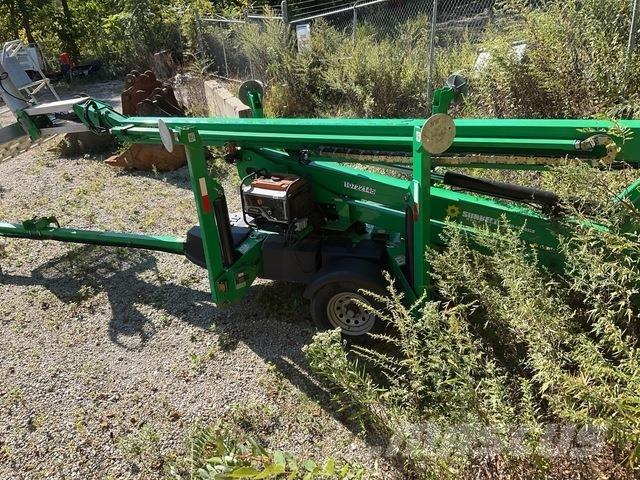 JLG T500J Přívěsové plošiny