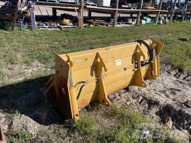 John Deere  Rýpadlo-nakladače